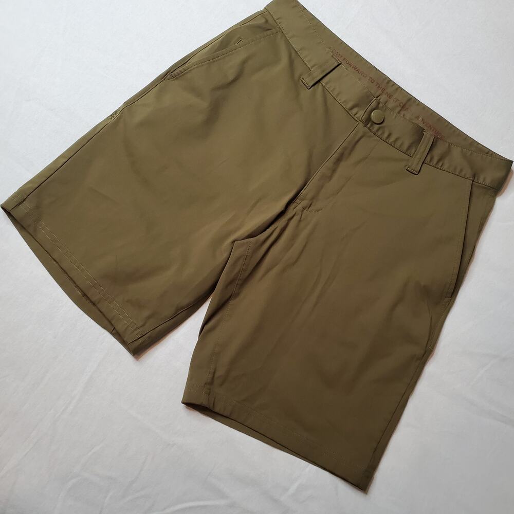 Rhone Men's Size 28 9" Commuter Short Olive Green 100273